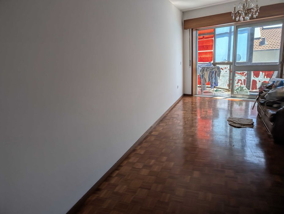 arrendamento apartamento, excelente localização, baixa do Porto, boas áreas, perto de tudo e com transportes para qualquer lado