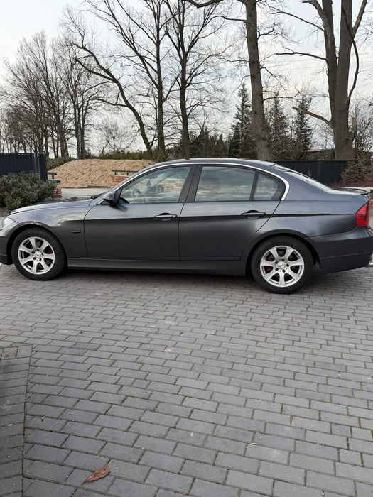 bmw e90 2.0 2006
