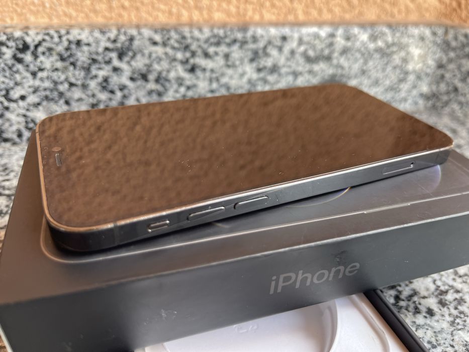 Іphone 12 Pro в ідеальному стані