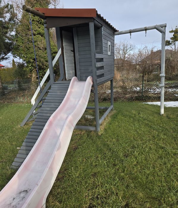 Domek dla dziecka na działkę do ogrodu.