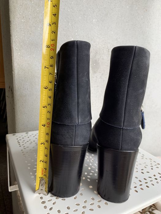 Botas CHANEL meio cano