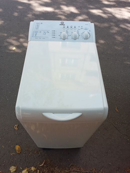 Внимание Индезит на 5кг с верхней загрузкой Италия