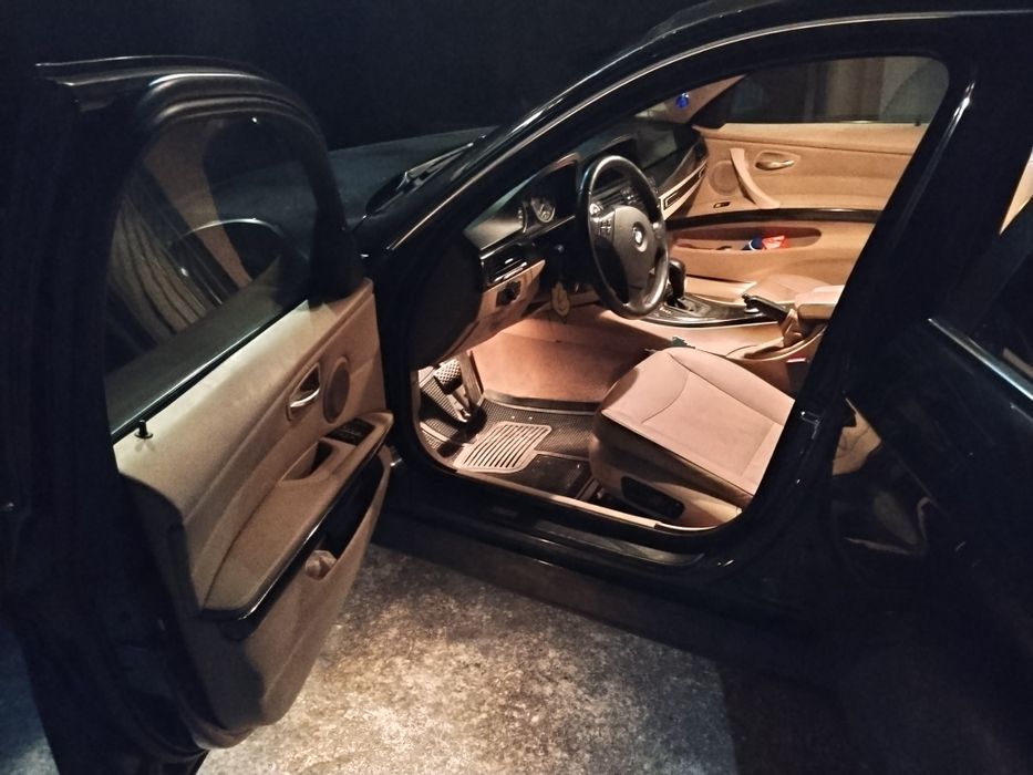 BMW 330d Auto 231cv