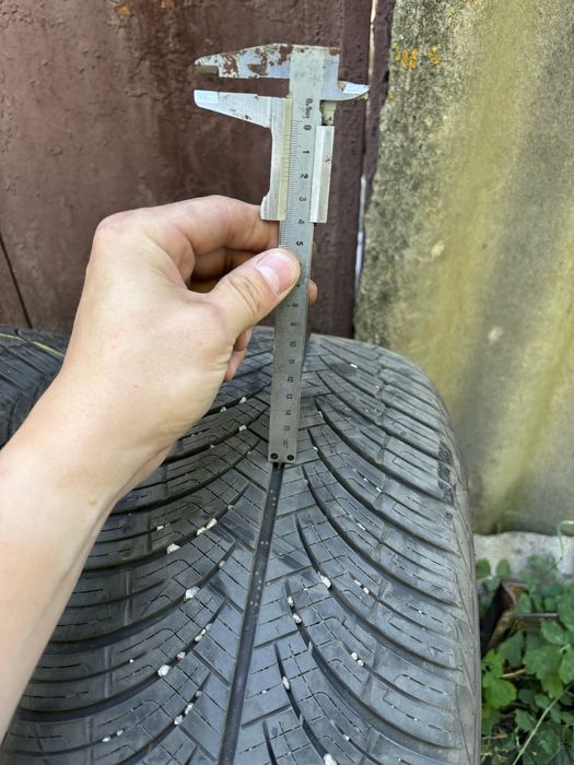 Всесезонка Резина Arivo 235/50 r18 7mm all seasons