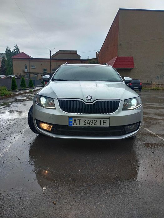 Автомобіль Skoda Octavia 2,0 л. дизель 2015