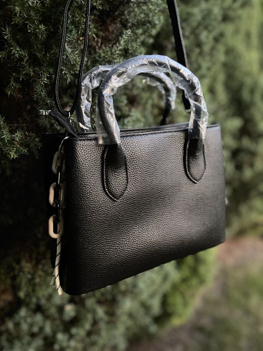 Жіноча сумка чорна