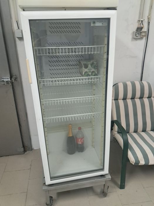 Máquinas e acessórios profissionais de padaria e pastelaria