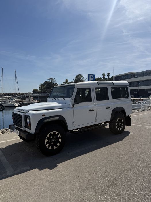 Land Rover Defender Puma 110 2015
