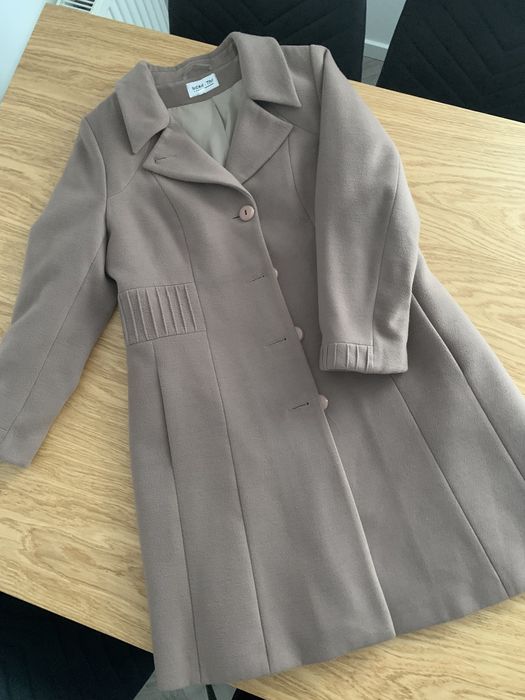 Damski płaszcz zimowy