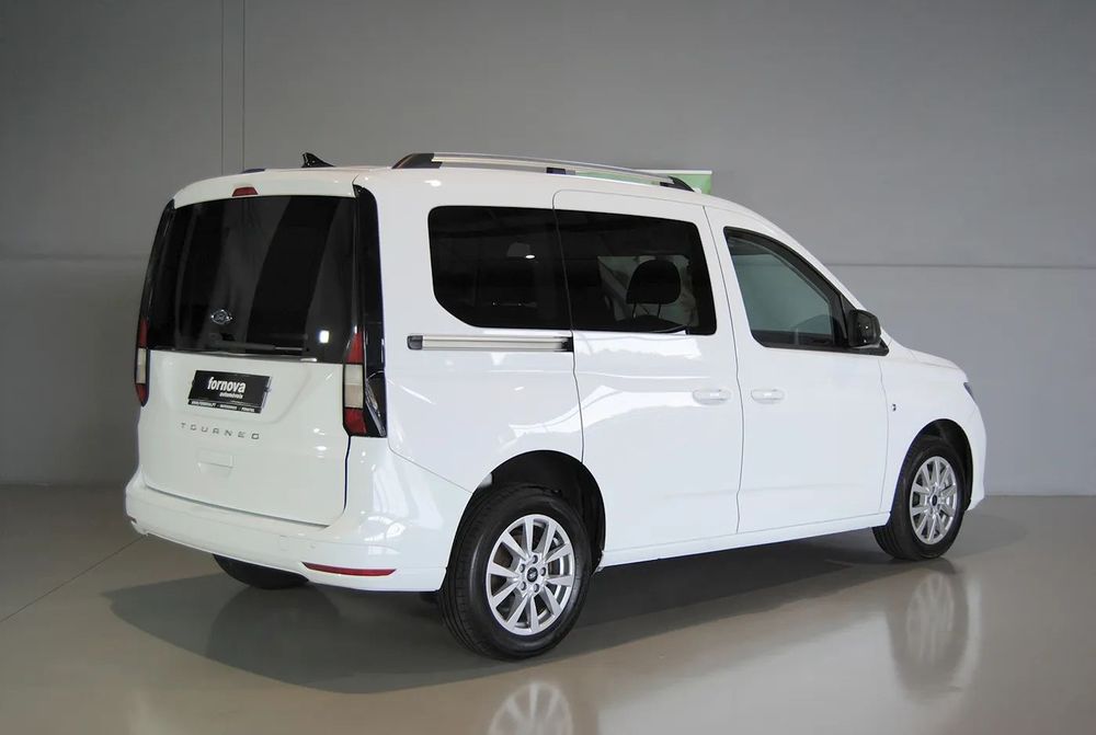 Ford Tourneo Connect 2.0 TDCi Titanium