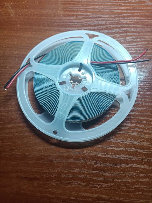Led стрічка 240 led 12v 6000к 5метрів