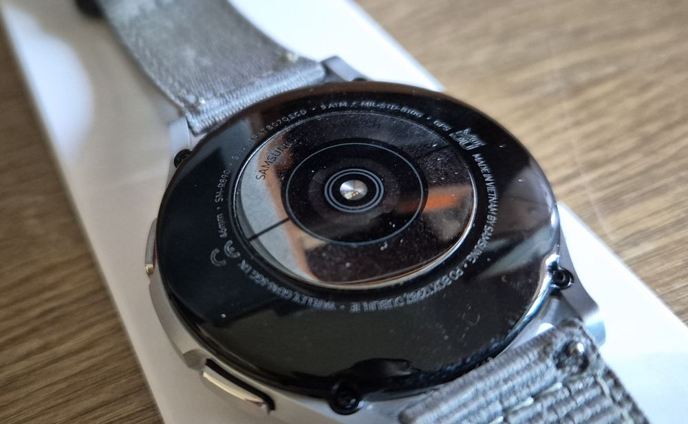 Samsung Galaxy Watch 4 Classic 46mm (Bluetooth) – Garantia até 09/2026