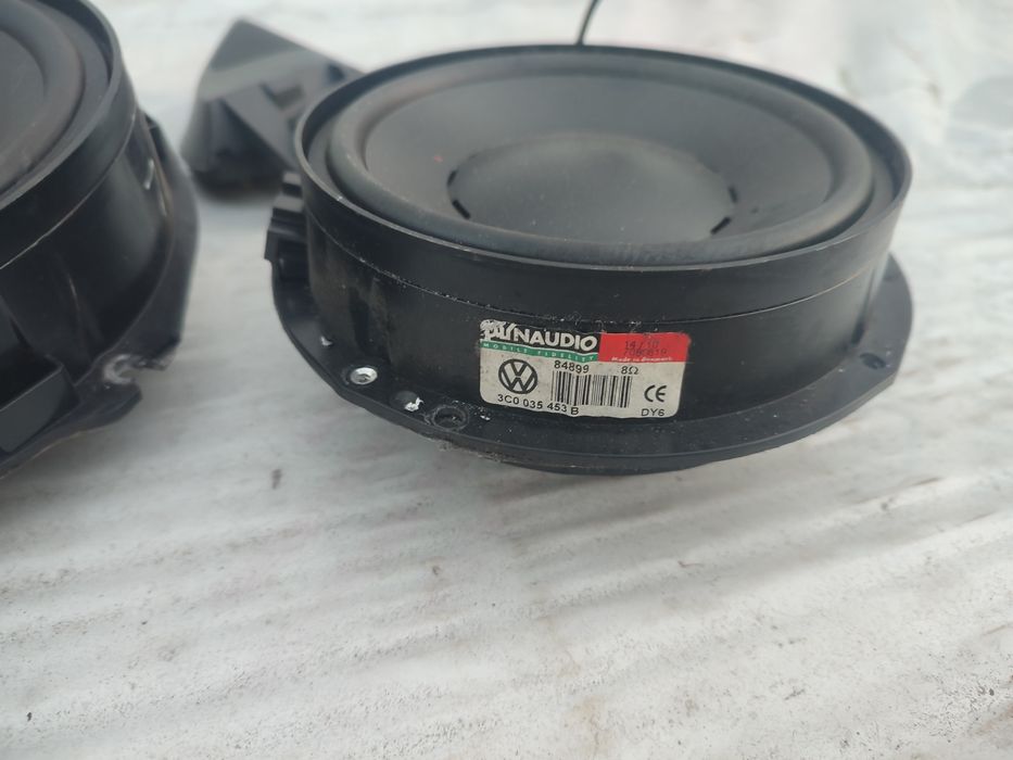 Динаміки дінаудіо Пасат Б6 пасат б7 акустика dynaudio Passat B6 B7