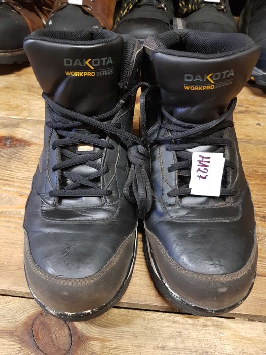 Buty robocze DAKOTA rozm 44 wkł 29 cm S3