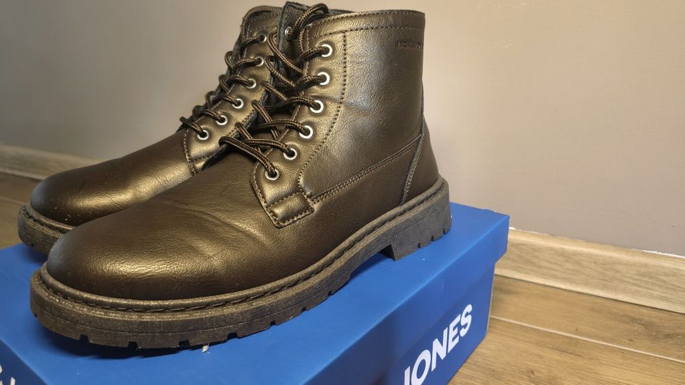 Buty męskie brązowe