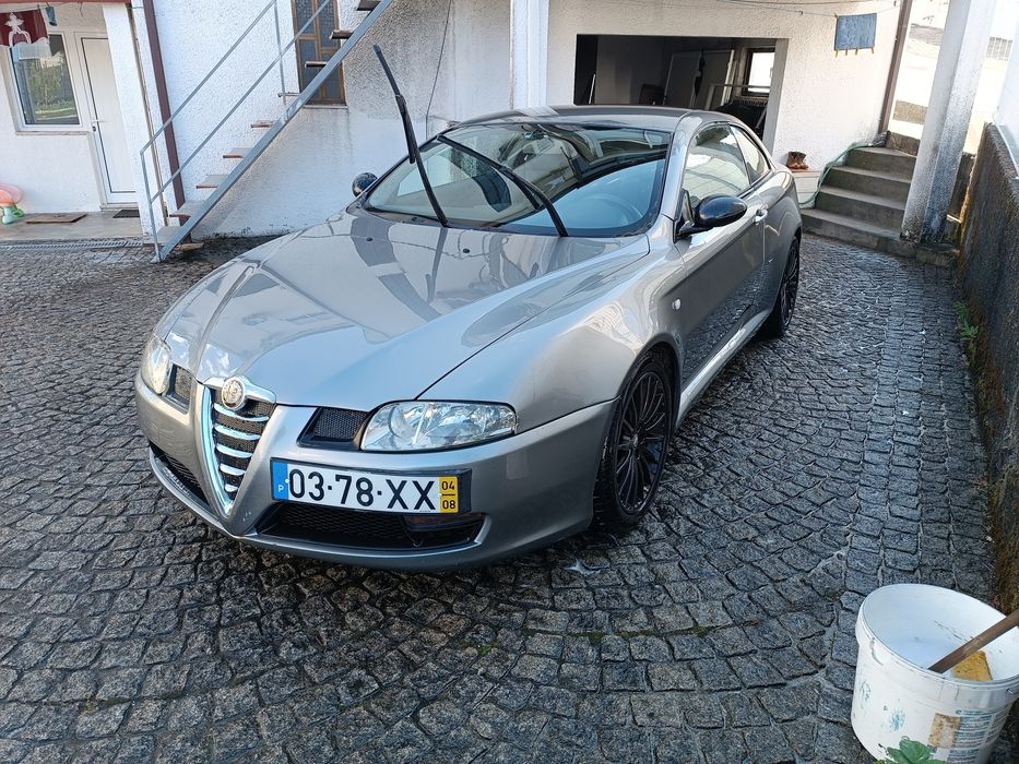 Alfa Romeo GT 2004