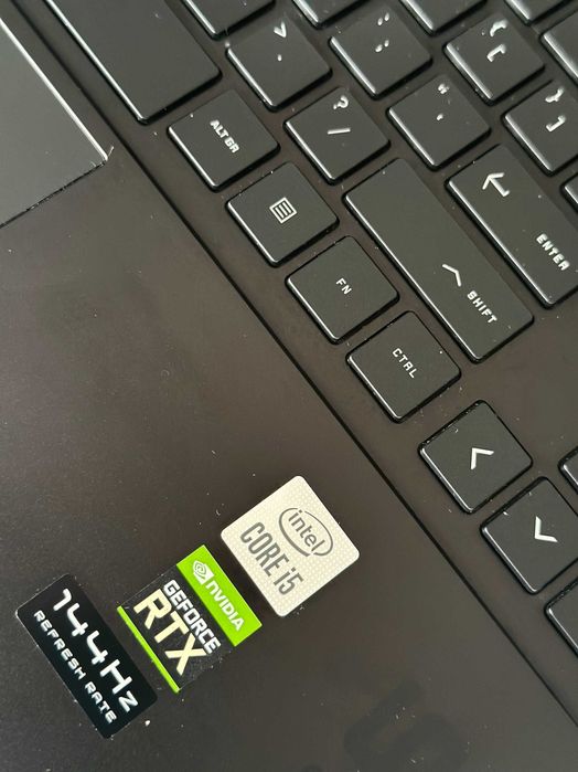 Laptop Gamingowy HP OMEN 15 - 40 GB RAM / SSD 1,5 TB / 144 Hz / RTX 2060 6 GB