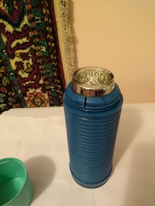 Продам термос питьевой