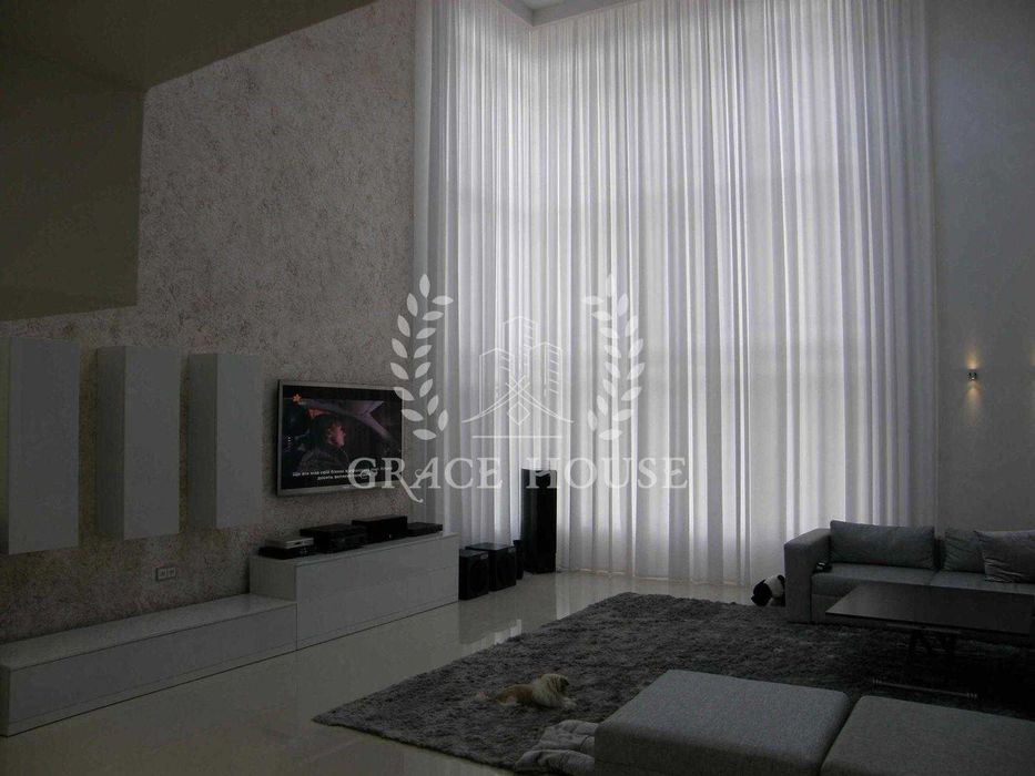 Продажа дома с ремонтом на Нивках 290 м2. бассейн, закритий КГ, охрана