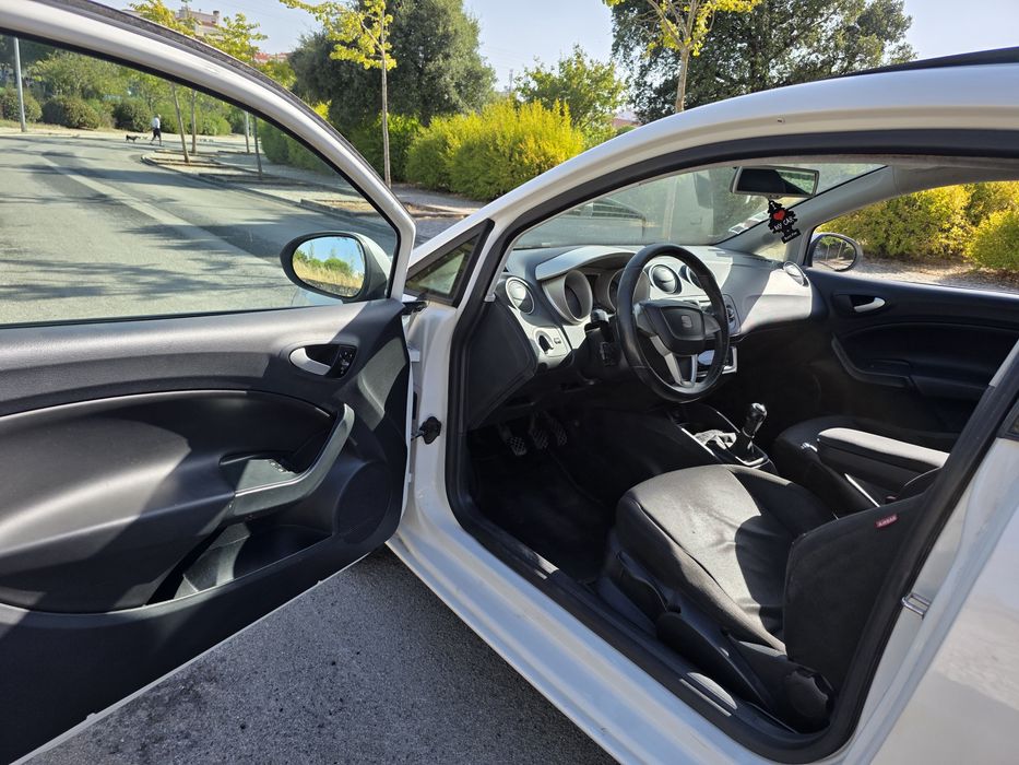 SEAT Ibiza — fotografia 8