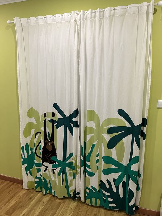 Conjunto selva criança com fronha e cortinados