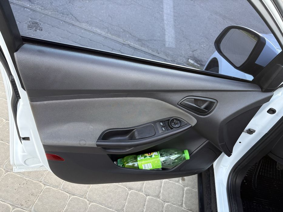 Ford Focus 2012 VIN WF0KXXGCBKCC21674 фото оголошення 7 з 8