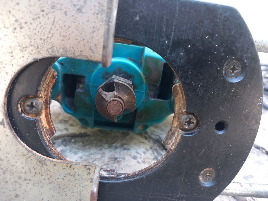 Makita fresadora/ tupia 860W