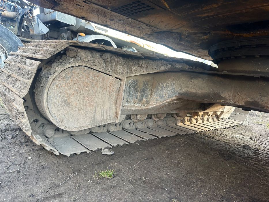 Екскаватор jcb js130
