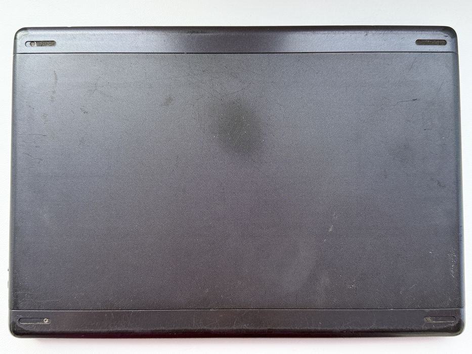 Планшет Lenovo IdeaTab S6000H з Bluetooth-клавіатурою