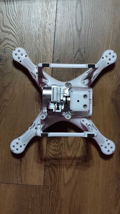 DJI Phantom 3 Pro 4K – Kompletny zestaw + dużo dodatków