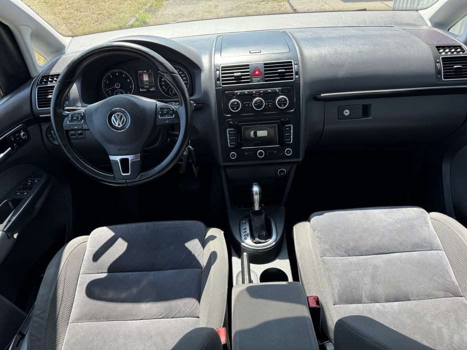 Volkswagen Touran 1.4 tsi automat з Швейцарії