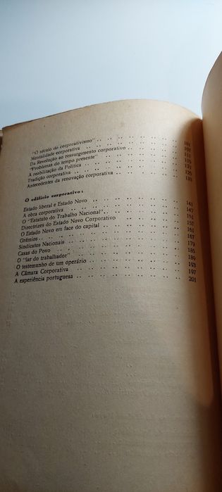 Páginas Corporativas - Fernando Campos (1941)