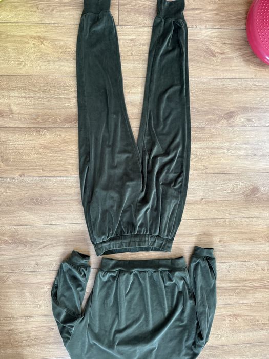 Dresy damskie . Rozm s-m