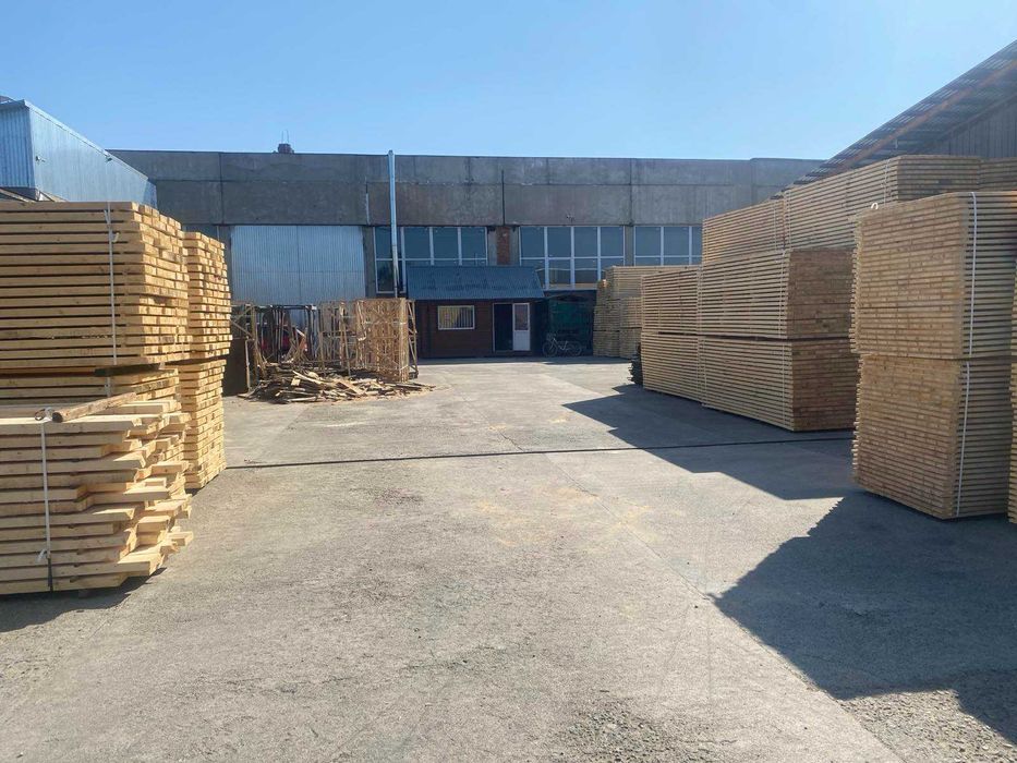 Пиломатеріали хвойні обрізні, не обрізні, смерека, стругана дошка