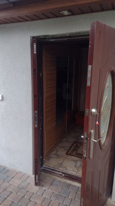 Drzwi zewnętrzne metalowe 120