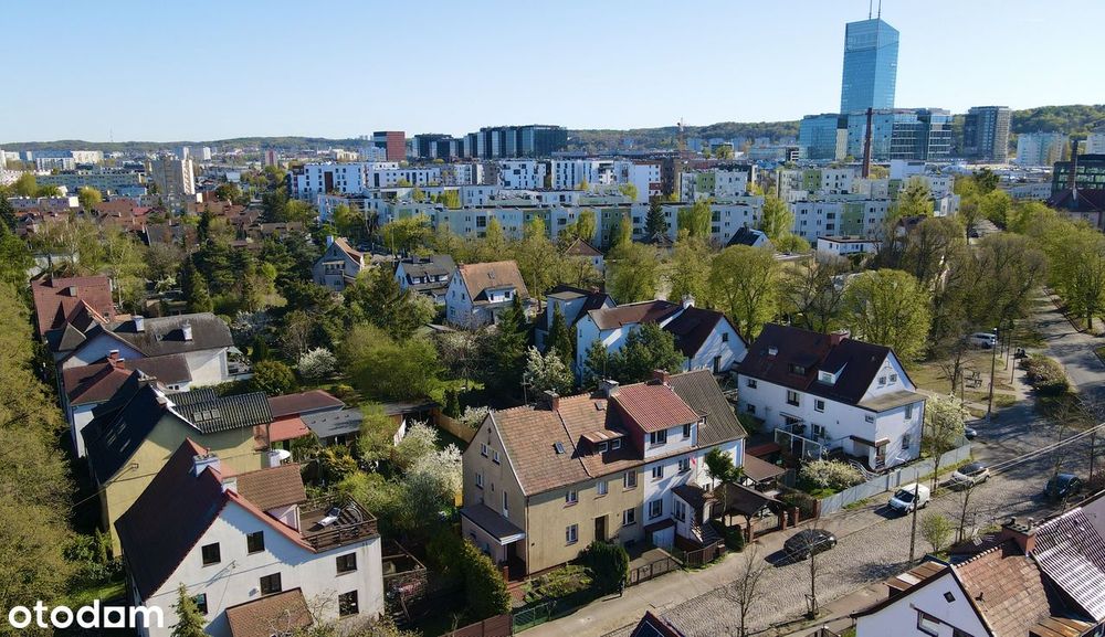 Dom W Geometrycznym Centrum Trójmiasta Z Ogrodem