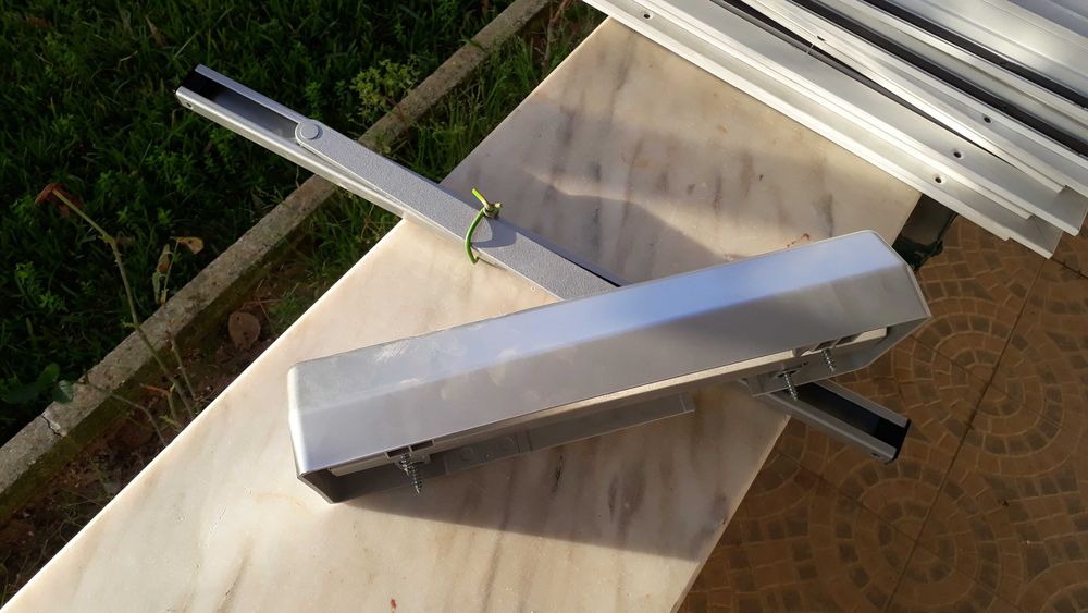 Molas hidráulicas deslizantes para porta