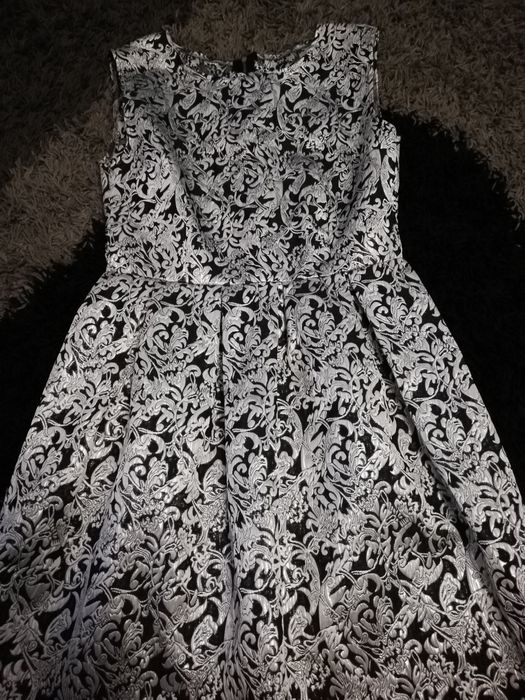 Sukienka imprezowa rozm. 40