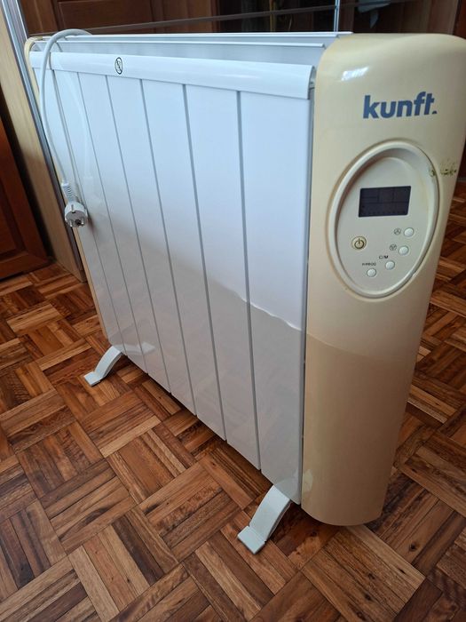 Excelente Emissor Térmico Kunft 1500W, como novo.