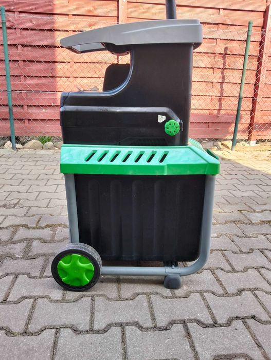 Rozdrabniacz frezowy do gałęzi, 230v-2500 wat