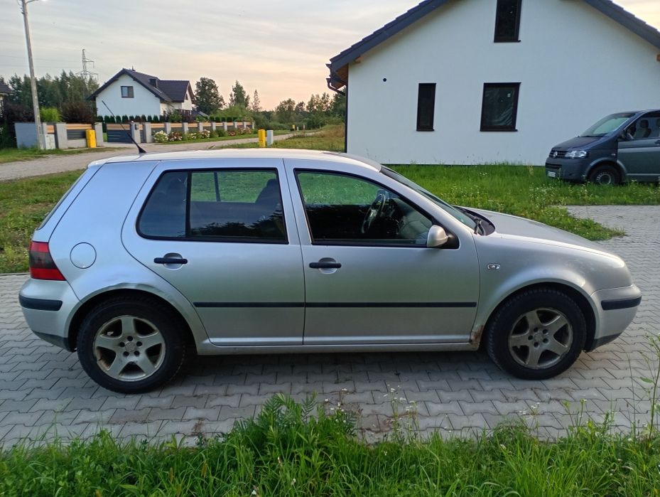 Volkswagen Golf 4.  2002 rok