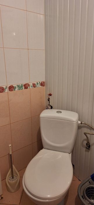 Здається 1 кімнатна  світло не вимикають