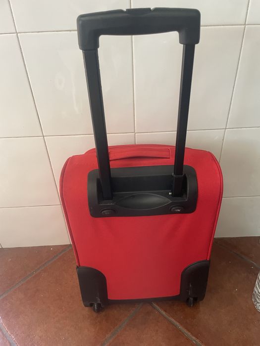 Mala de viagem de cabine como nova