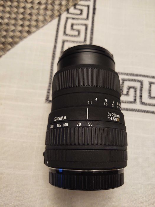 Obiektyw CANON Sigma DC 55-200 MM