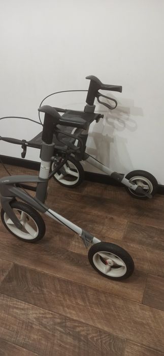 Ходунки для інвалідів, ровер для інвалідів , роллатор