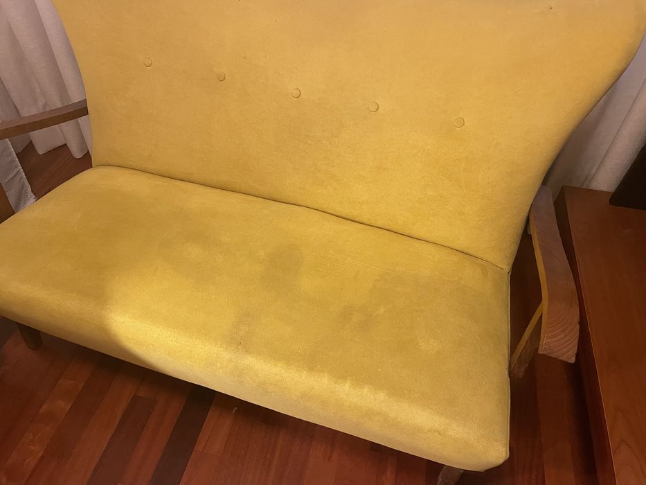 Sofa vintage amarelo