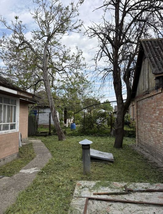 .Продаж будинку у с. Білозір'я.