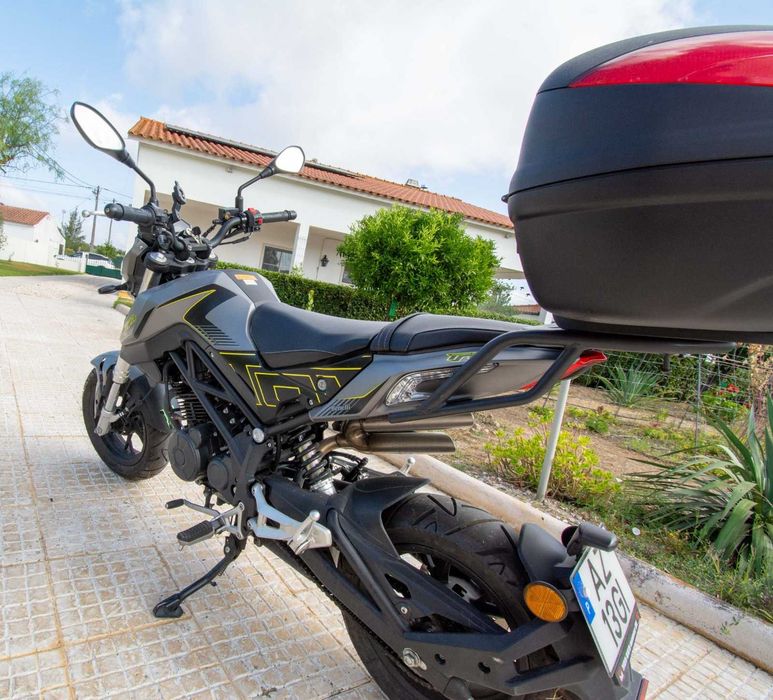 Benelli TNT 125 - como novo