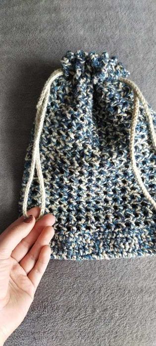 Szydełkowana torba - sakiewka