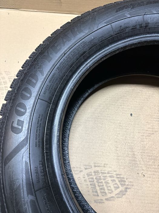 2x 215/60R16 99H GOODYEAR ULTRAGRIP Performance 3 opony zimowe XL 3PMSF M+S 2024r Demo